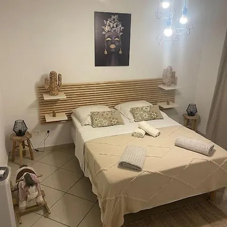 Appartement Proche Gare Tgv Nimes Exterior photo